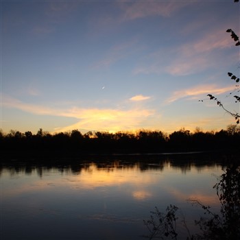 26003 Love Along the River: St. Charles & St.Louis